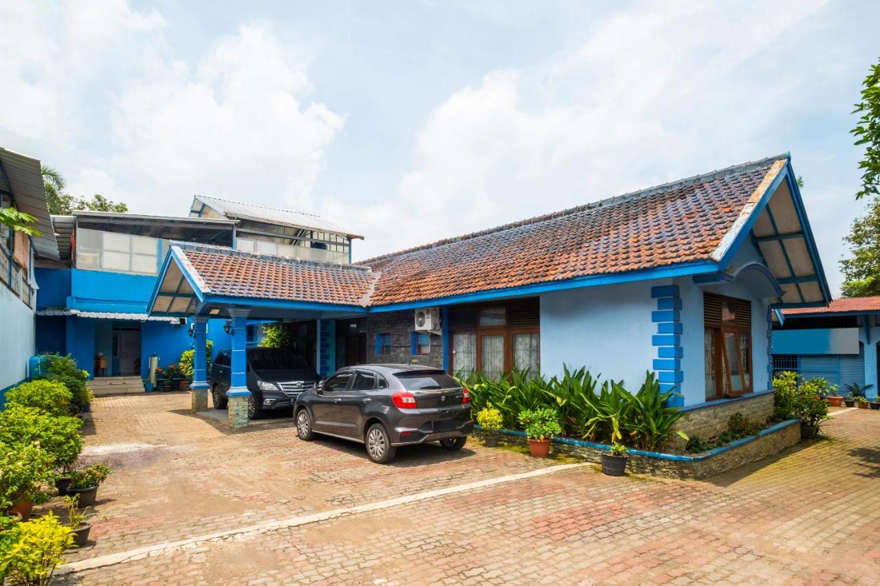 Hotel Reddoorz Syariah At Jl Pangeran Hidayatullah Cianjur Exterior foto